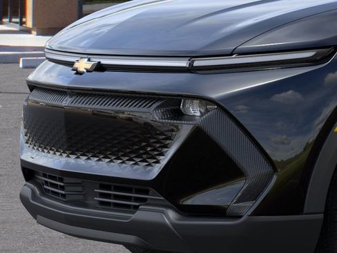 New 2026 Chevrolet Equinox EV LT image 37