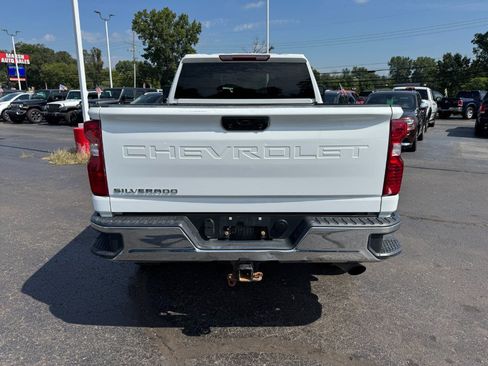 Used 2023 Chevrolet Silverado 2500 W/T w/ WT Convenience Package AWD/4WD image 4