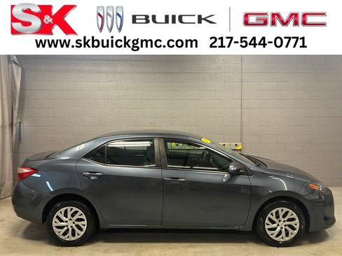 Used 2019 Toyota Corolla LE FWD image 1