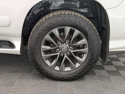 Used 2018 Lexus GX 460 Premium AWD/4WD image 13