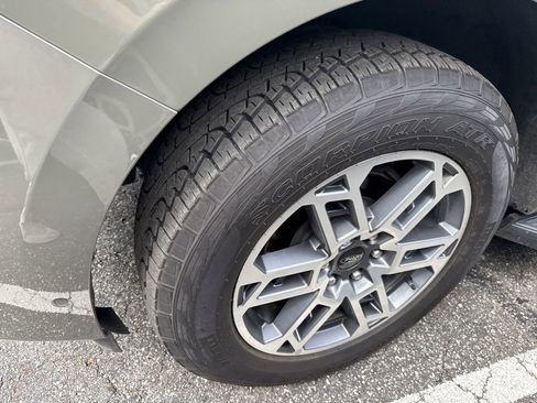 Used 2025 Ford Expedition Active image 9