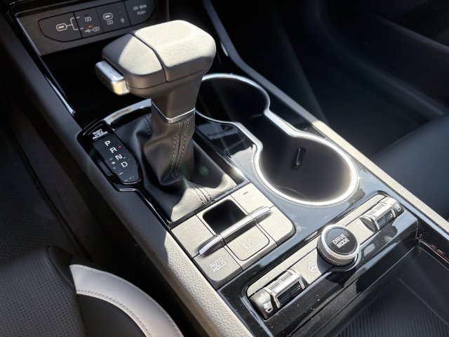 New 2027 Kia K5 GT-Line FWD image 10