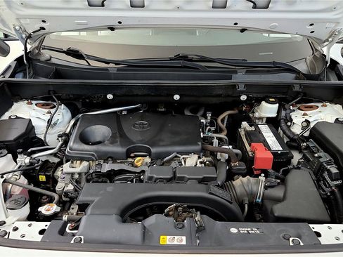 Used 2019 Toyota RAV4 Limited image 15