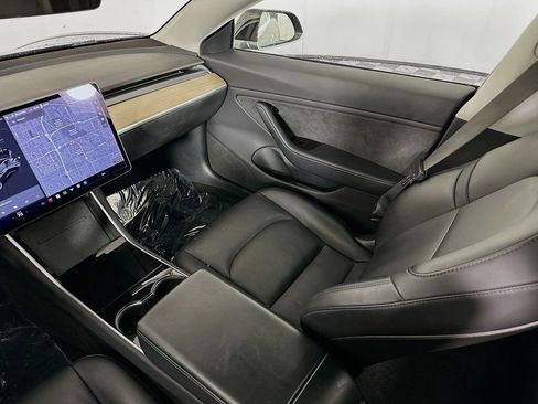 Used 2018 Tesla Model 3 Long Range image 28
