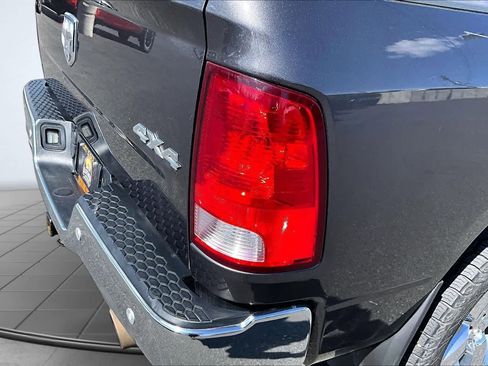 Used 2019 RAM 1500 Big Horn AWD/4WD image 32