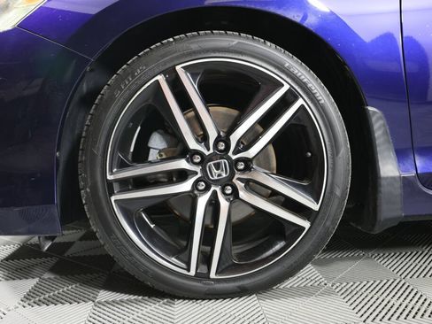 Used 2016 Honda Accord Sport image 9