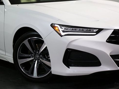 Used 2025 Acura TLX w/ Technology Package image 8