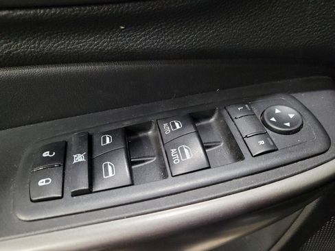 Used 2019 Jeep Cherokee Limited AWD/4WD image 27