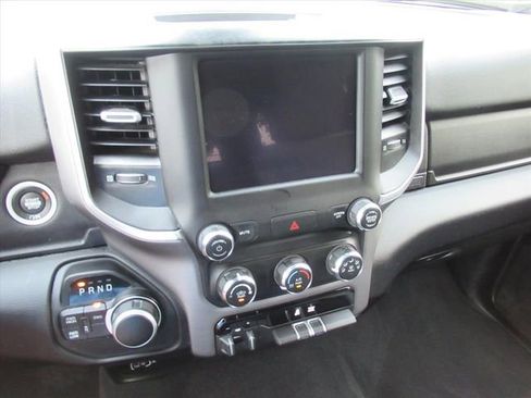 Used 2024 RAM 2500 Big Horn AWD/4WD image 24