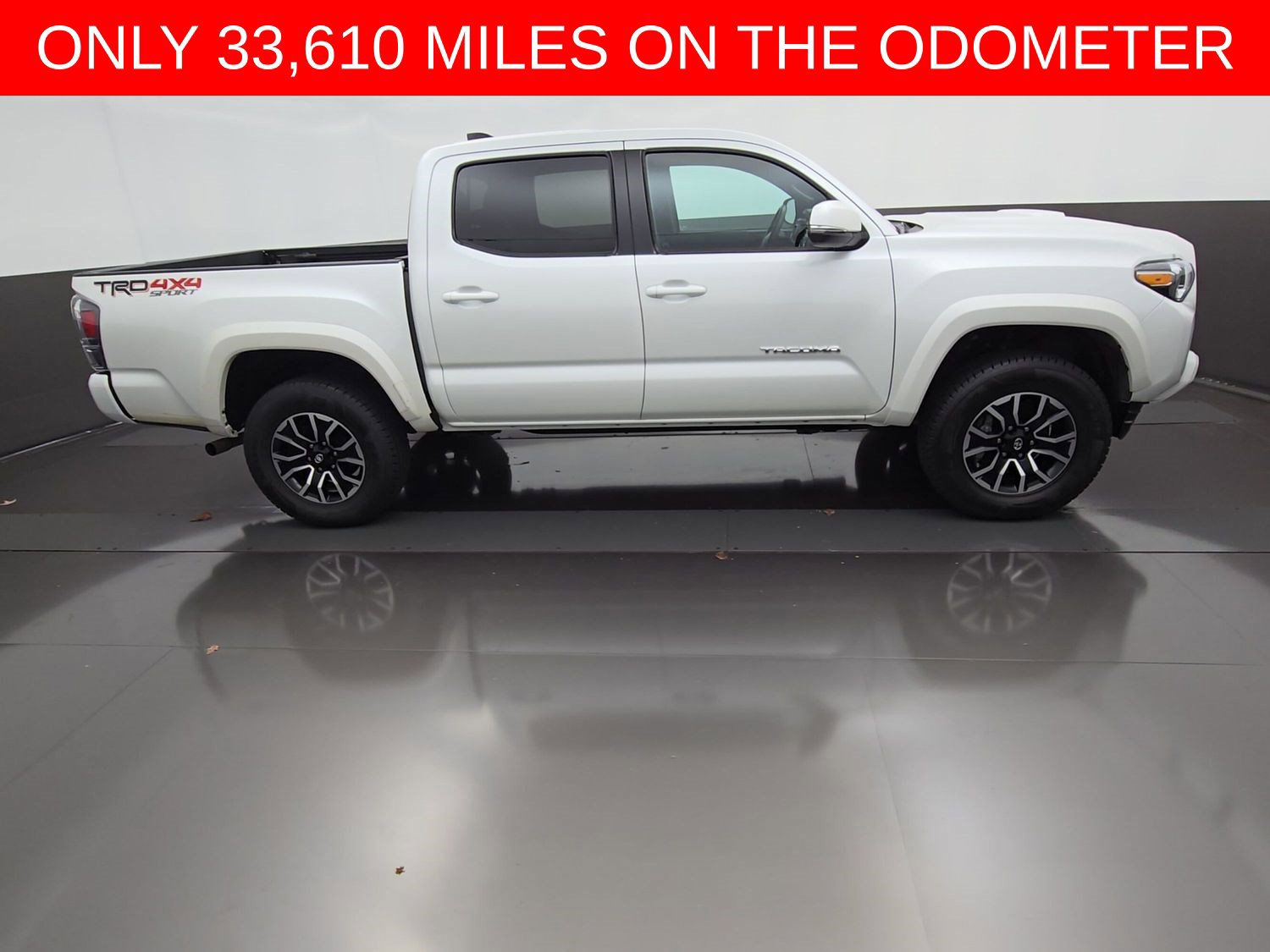 Certified 2022 Toyota Tacoma TRD Sport w/ Technology Package AWD/4WD image 11