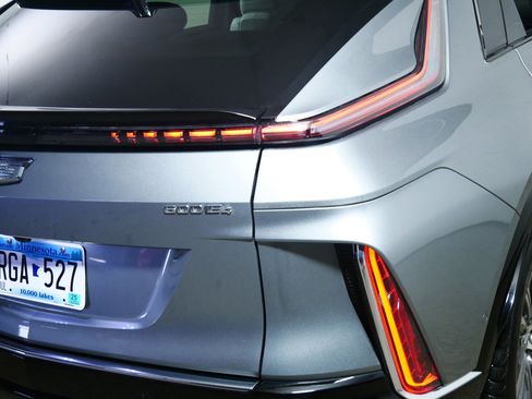 Used 2024 Cadillac Lyriq Luxury image 17