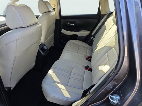 Certified 2024 Honda HR-V EX-L image 30