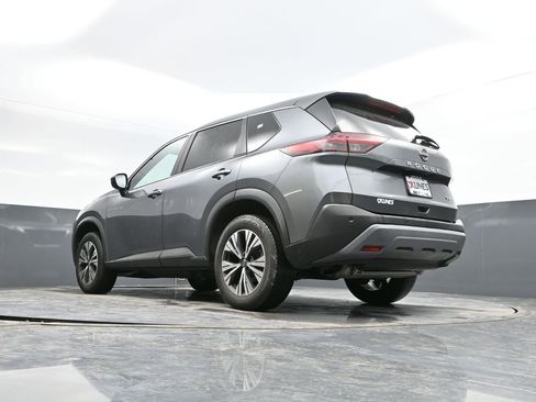 Used 2023 Nissan Rogue SV image 37