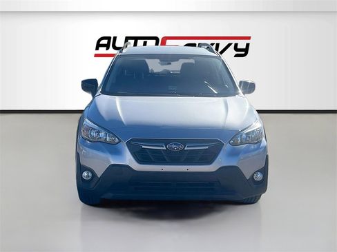 Used 2023 Subaru Crosstrek 2.0i Premium image 2