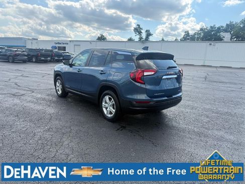Used 2024 GMC Terrain SLE AWD/4WD image 4