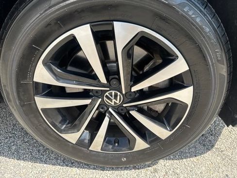 Used 2023 Volkswagen Tiguan S w/ Driver Assistance Package AWD/4WD image 7