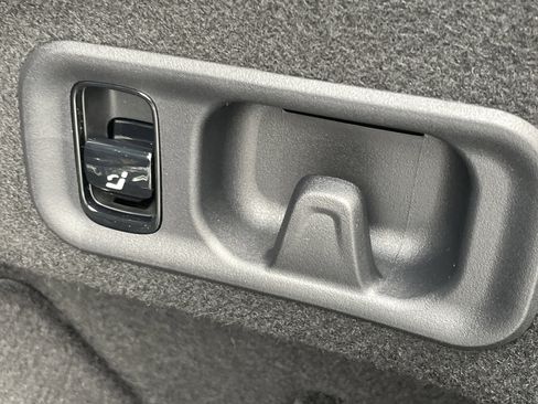 New 2026 Mercedes-Benz E 53 AMG e 4MATIC Sedan image 11