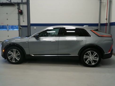 Certified 2024 Cadillac Lyriq Tech w/ Driver Assist Package AWD/4WD image 2