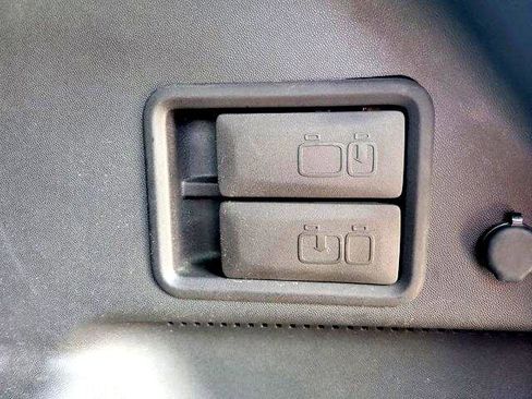 Used 2019 GMC Terrain SLE w/ Driver Convenience Package image 11