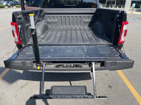 Used 2022 Ford F150 Lariat w/ Equipment Group 502A High image 10