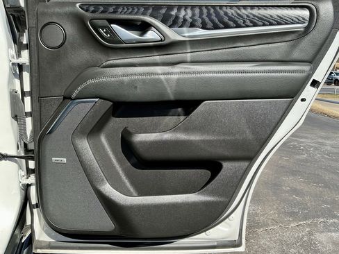 Used 2022 GMC Yukon Denali w/ Denali Ultimate Package image 25