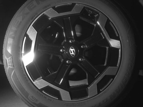 Used 2026 Hyundai Santa Fe SEL FWD image 18