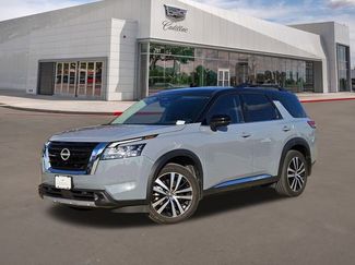 Used 2023 Nissan Pathfinder Platinum video 1