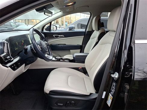 Certified 2024 Kia Sportage EX image 12