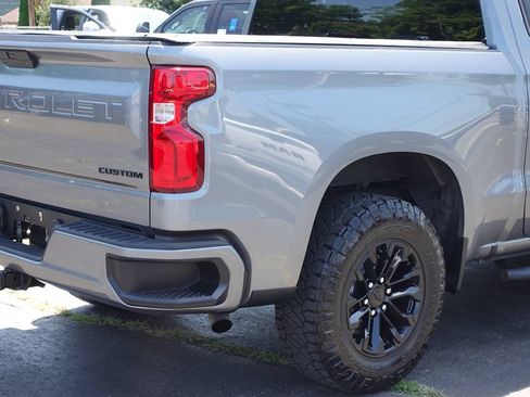 Used 2021 Chevrolet Silverado 1500 Custom AWD/4WD image 10