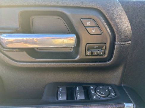 Used 2023 GMC Sierra 2500 Denali image 11