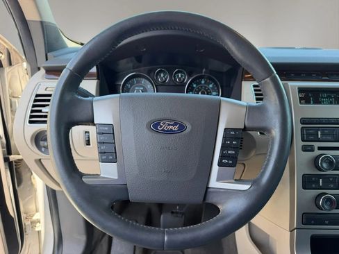 Used 2011 Ford Flex SEL w/ Rapid Spec Order Code FWD image 23