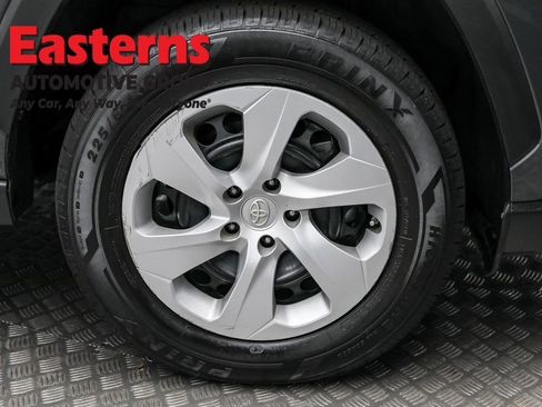 Used 2023 Toyota RAV4 LE image 29