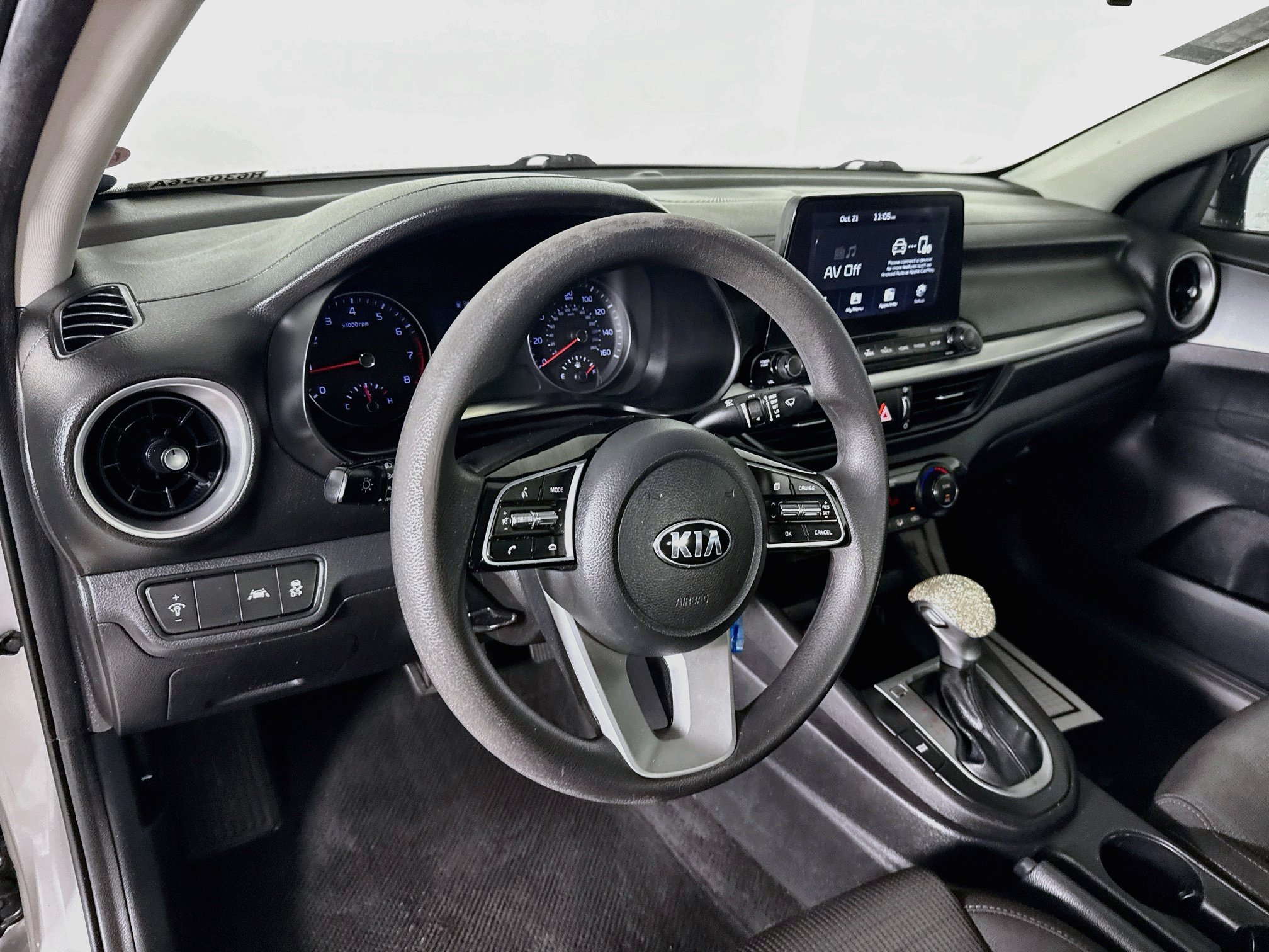 Used 2019 Kia Forte LXS FWD image 8