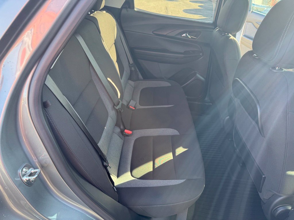 Used 2024 Chevrolet TrailBlazer LS w/ LS Convenience Package FWD image 24