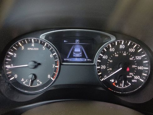 Used 2019 Nissan Pathfinder SL FWD image 23