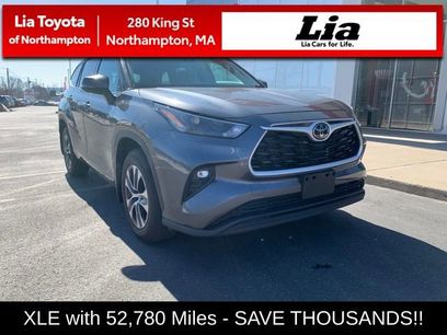 Used 2022 Toyota Highlander XLE