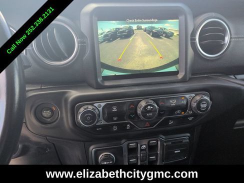 Used 2020 Jeep Wrangler Unlimited Sahara AWD/4WD image 12