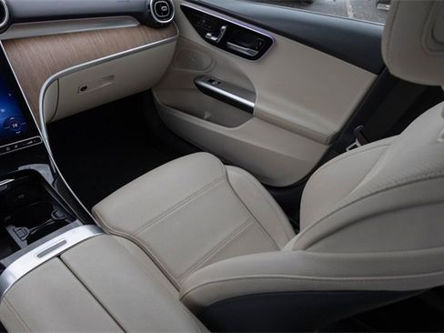 Used 2023 Mercedes-Benz C 300 4MATIC Sedan image 26