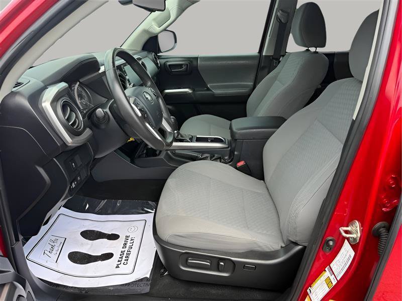 Used 2020 Toyota Tacoma SR5 AWD/4WD image 17