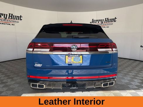 Used 2025 Volkswagen Atlas Cross Sport SEL Premium R-Line image 6