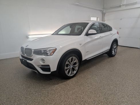 Used 2017 BMW X4 xDrive28i AWD/4WD image 2