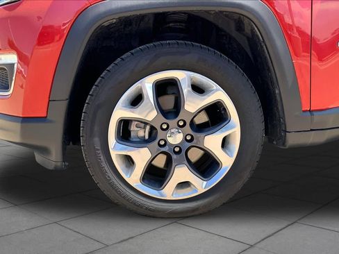 Used 2021 Jeep Compass Limited AWD/4WD image 11