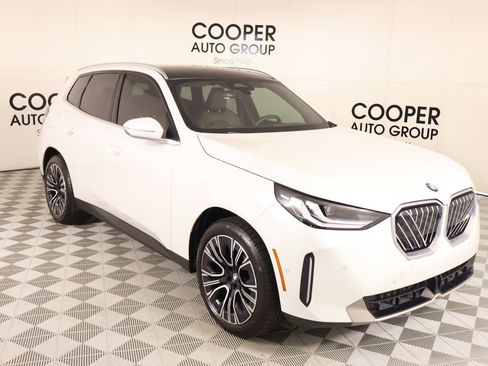 Used 2025 BMW X3 xDrive30i w/ Premium Package AWD/4WD image 1