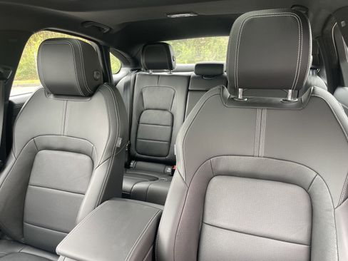 Used 2024 Jaguar XF R-Dynamic SE image 14