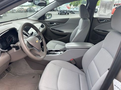 Used 2022 Chevrolet Malibu LT FWD image 13