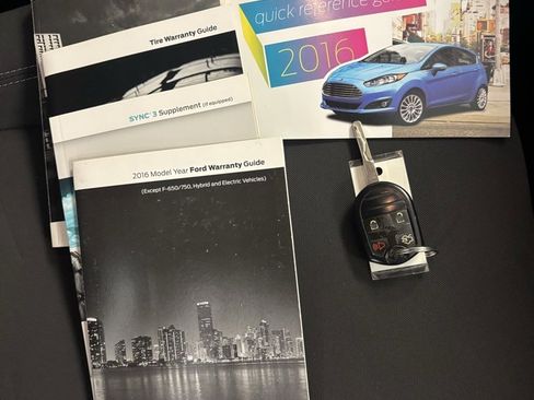 Used 2016 Ford Fiesta SE image 25