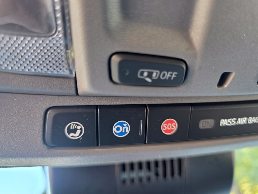 Certified 2023 Chevrolet Silverado 1500 RST AWD/4WD image 24
