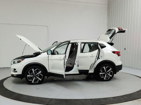 Used 2020 Nissan Rogue Sport SL w/ Premium Package image 12