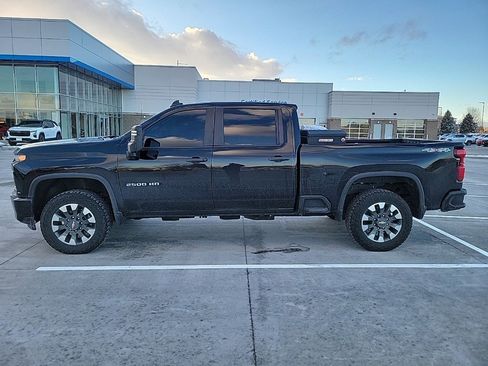 Used 2022 Chevrolet Silverado 2500 Custom w/ Custom Value Package image 8
