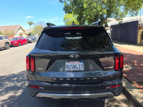 Used 2021 Kia Sorento SX Prestige image 3